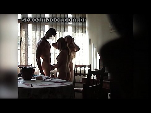 ❤️ Sexvänner bjuder in en gigantisk man och en trekant med honom ❤️❌ Porno vk at sv.epicpornvideos-com.ru ❤